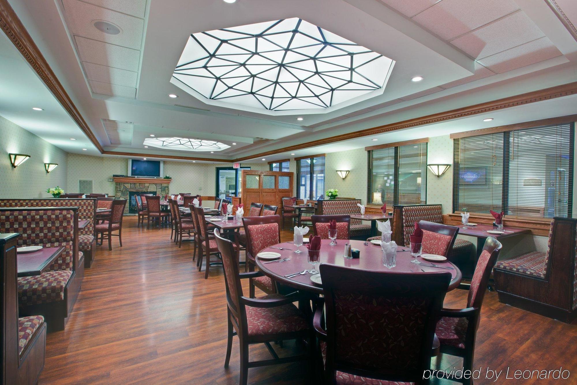 Holiday Inn South Burlington, An Ihg Hotel Ресторан фото