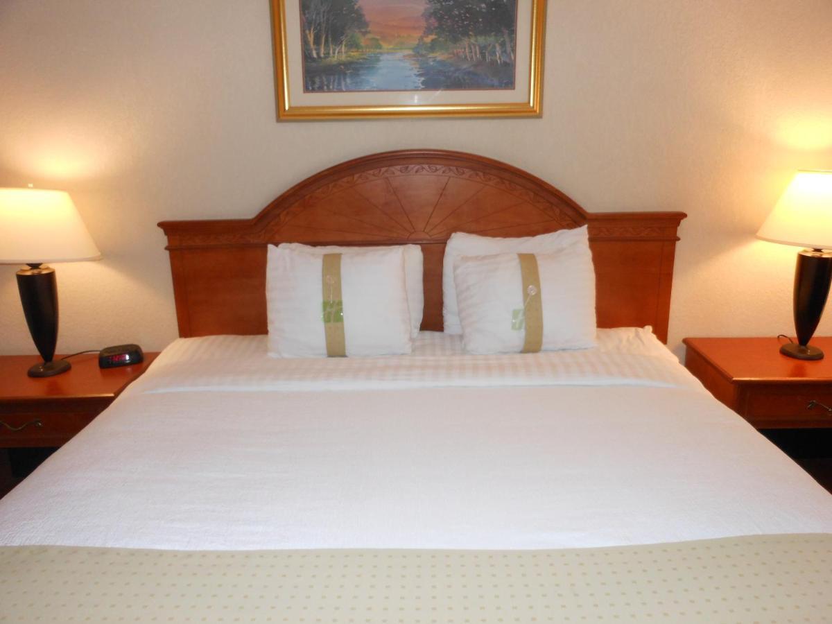 Holiday Inn South Burlington, An Ihg Hotel Номер фото